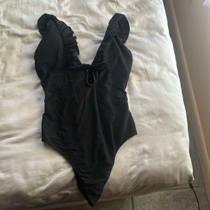 Aerie Black ruffled swimsuit XL
